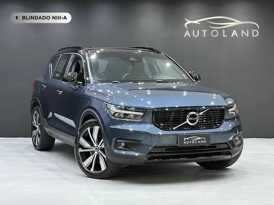 VOLVO XC40 1.5 T5 RECHARGE R-DESIGN GEARTRONIC VOLVO XC40 1.5 T5 RECHARGE R-DESIGN GEARTRONIC